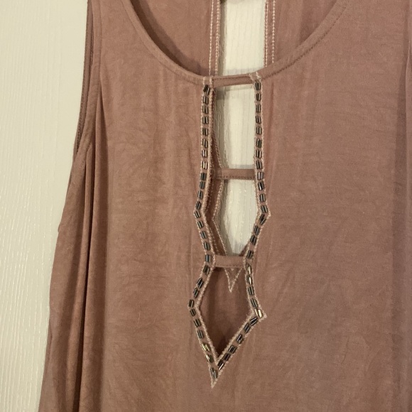 BKE Boutique pink tunic top size Medium - Picture 2 of 6